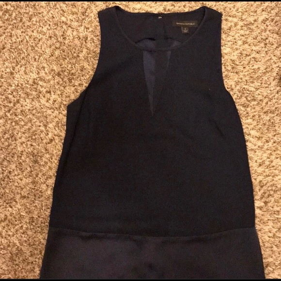 Beautiful navy dress - Picture 2 of 4